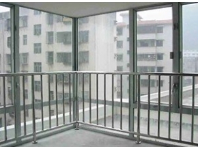 陽臺(tái)護(hù)欄