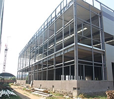 興平鋼結(jié)構(gòu)應(yīng)用廣泛！除了高層建筑和工業(yè)廠房，還能用在哪？